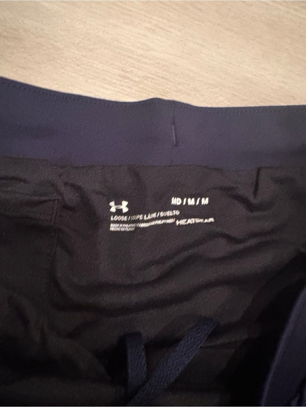 NWT UNDER ARMOUR LOOSE FIT SHORTS - Picture 3 of 3
